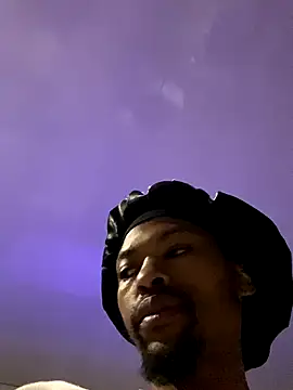 BlueIceCube online show from September 18, 2025, 8:00 pm