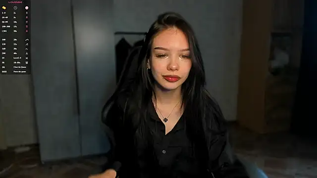SweetyDeviliya online show from May 23, 2026, 5:34 am
