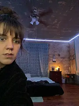 Snapshot of AvariaaVexx chatting on November 29, 2025, 2:47 am AvariaaVexx online show from November 29, 2025, 2:47 am