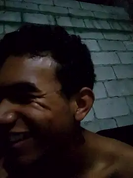Snapshot of Reynold2608 chatting on April 14, 2026, 1:55 am Reynold2608 online show from April 14, 2026, 1:55 am