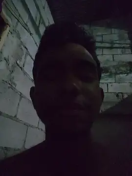 Snapshot of Reynold2608 chatting on July 10, 2026, 1:43 am Reynold2608 online show from July 10, 2026, 1:43 am
