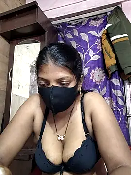Snapshot of queensenorita chatting on April 11, 2026, 5:50 pm queensenorita online show from April 11, 2026, 5:50 pm