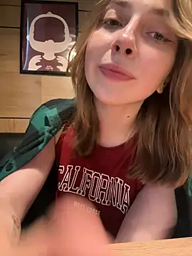 Snapshot of Sunny___Bunny chatting on June 26, 2026, 1:48 pm Sunny Bunny online show from June 26, 2026, 1:48 pm