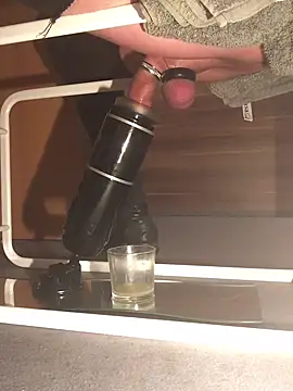 Snapshot of Inseminator69 chatting on December 16, 2024, 1:54 pm Inseminator69 online show from December 16, 2024, 1:54 pm