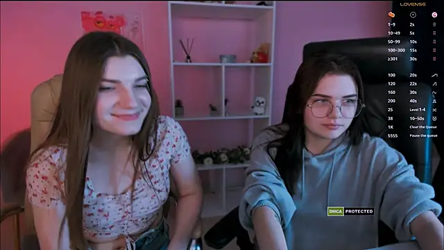 Snapshot of pure_radiance1 chatting on February 4, 2025, 4:08 pm pure radiance1 online show from February 4, 2025, 4:08 pm