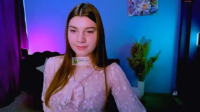Snapshot of pure_radiance1 chatting on February 14, 2025, 10:07 am pure radiance1 online show from February 14, 2025, 10:07 am