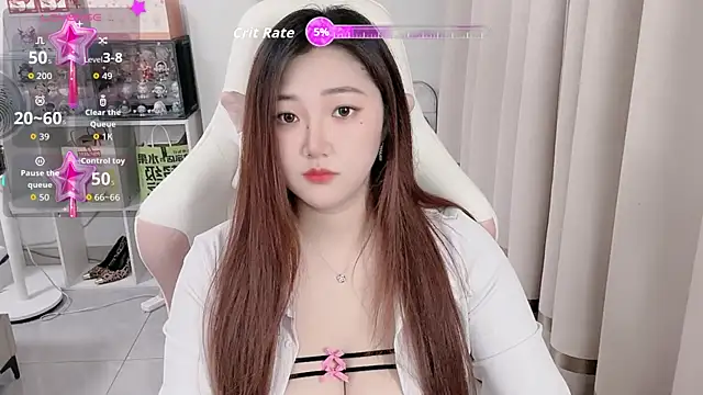 Stars Elyn online show from October 13, 2025, 11:54 am