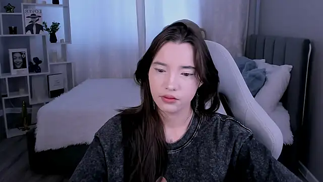 as1an girlfriend online show from May 26, 2026, 3:02 am