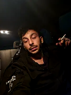 Iulianmarius12 online show from February 10, 2026, 10:14 pm