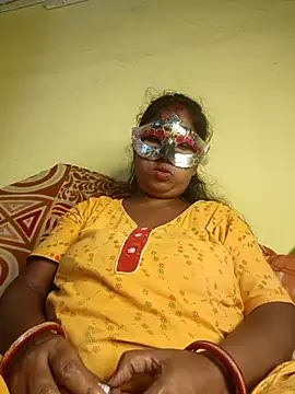 Snapshot of tinabhabhi chatting on July 10, 2026, 10:40 am tinabhabhi online show from July 10, 2026, 10:40 am