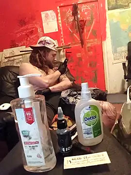 Ozomitro online show from November 11, 2025, 10:10 pm