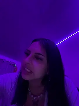 Hilary pinkk online show from January 23, 2025, 2:44 am