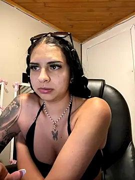 Hilary pinkk online show from September 13, 2025, 1:05 am