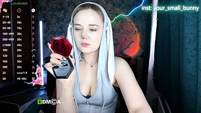 Your small bunny online show from April 4, 2026, 2:10 am