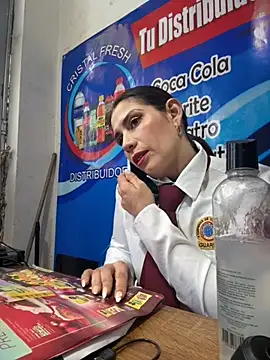 Alysson-- online show from November 27, 2025, 1:35 pm