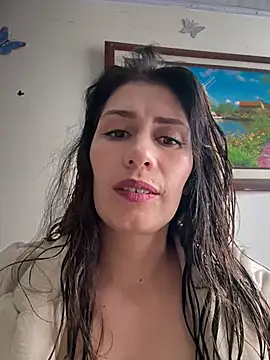 Alysson-- online show from April 17, 2026, 2:20 pm