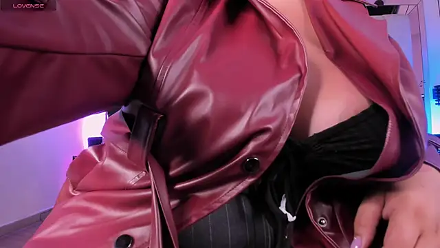 AmberiniHoffman online show from March 30, 2026, 1:12 pm