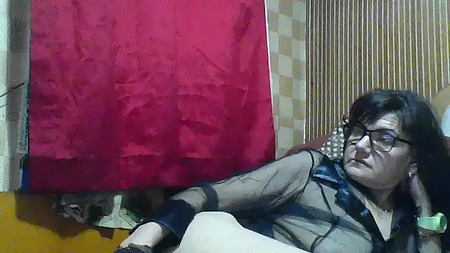 Snapshot of AlanaLaDream chatting on January 17, 2025, 7:38 pm AlanaLaDream online show from January 17, 2025, 7:38 pm