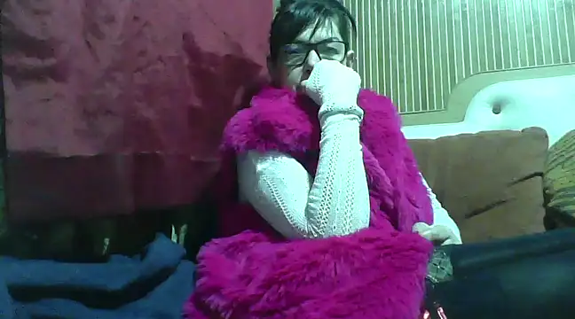 Snapshot of AlanaLaDream chatting on February 16, 2025, 8:11 pm AlanaLaDream online show from February 16, 2025, 8:11 pm