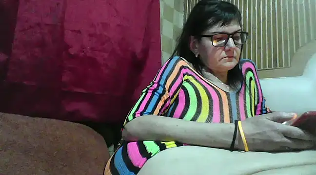 Snapshot of AlanaLaDream chatting on March 5, 2025, 8:21 pm AlanaLaDream online show from March 5, 2025, 8:21 pm