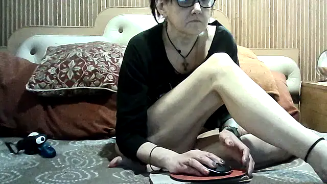 AlanaLaDream online show from April 3, 2026, 1:20 pm