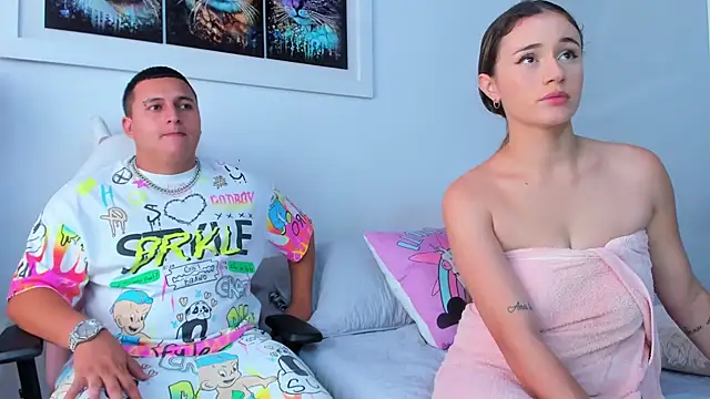 naughtyloverss online show from December 28, 2024, 4:20 pm