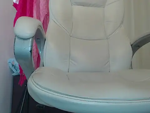 Snapshot of Abby_Halliwey chatting on March 3, 2025, 5:29 pm Abby Halliwey online show from March 3, 2025, 5:29 pm