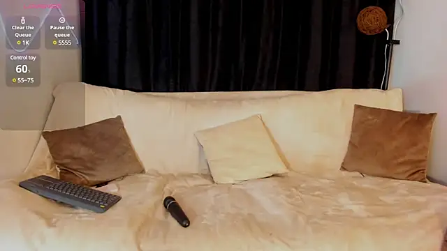 Snapshot of Gisell_s chatting on December 11, 2024, 9:45 pm Gisell s online show from December 11, 2024, 9:45 pm