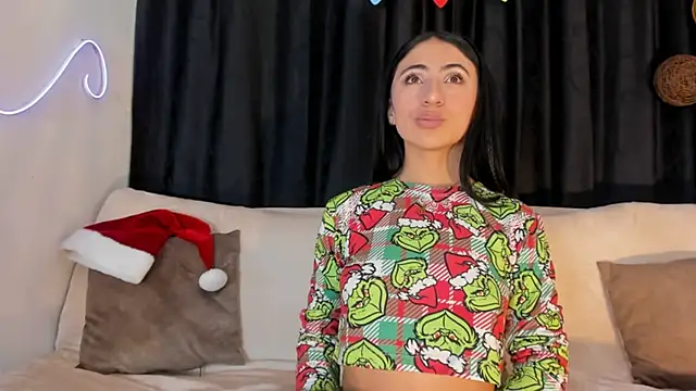 Snapshot of Gisell_s chatting on December 13, 2024, 10:23 pm Gisell s online show from December 13, 2024, 10:23 pm