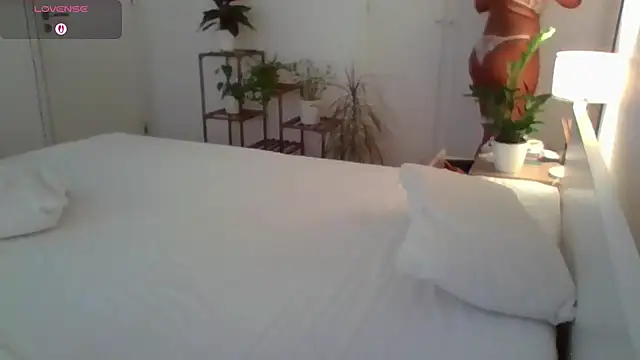 yournextdoorhottie online show from April 30, 2026, 12:22 pm
