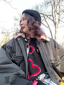 Snapshot of PoppyRobinson chatting on December 9, 2024, 9:06 am PoppyRobinson online show from December 9, 2024, 9:06 am