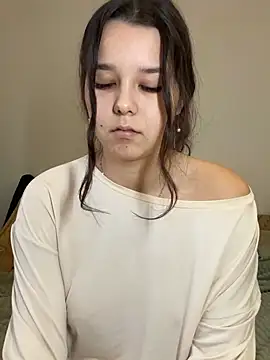 Snapshot of PoppyRobinson chatting on December 29, 2024, 11:29 am PoppyRobinson online show from December 29, 2024, 11:29 am