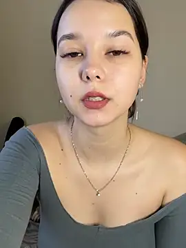 Snapshot of PoppyRobinson chatting on December 30, 2024, 8:10 am PoppyRobinson online show from December 30, 2024, 8:10 am