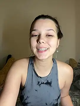 Snapshot of PoppyRobinson chatting on January 6, 2025, 4:02 pm PoppyRobinson online show from January 6, 2025, 4:02 pm