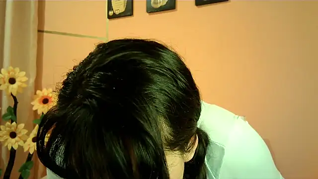 taylor198115 online show from September 17, 2025, 6:26 am