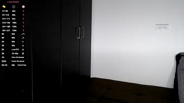 gigilovedback online show from November 24, 2025, 11:04 pm