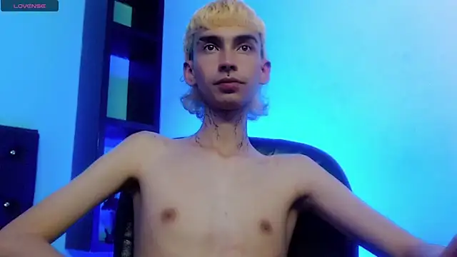 ttimy x boy online show from March 31, 2026, 8:26 am