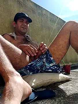 Snapshot of Gostozim7 chatting on February 7, 2025, 6:24 pm Gostozim7 online show from February 7, 2025, 6:24 pm