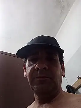 Snapshot of Gostozim7 chatting on November 6, 2025, 4:35 am Gostozim7 online show from November 6, 2025, 4:35 am