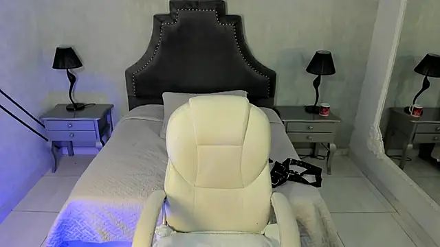 JackBlanco  online show from September 25, 2025, 4:05 am