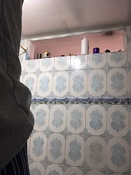 Miss oliviaa online show from October 4, 2025, 1:53 pm