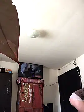 Miss oliviaa online show from October 28, 2025, 1:58 pm