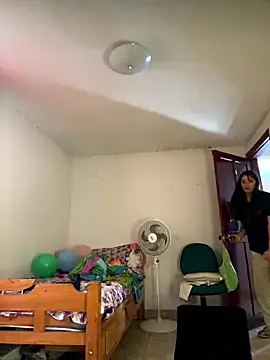 Miss oliviaa online show from January 9, 2026, 2:31 pm