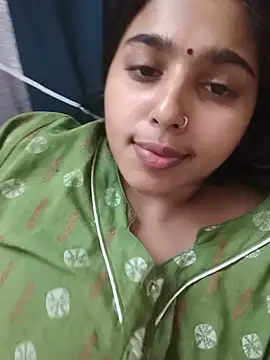Snapshot of Sweet-Rani chatting on May 13, 2026, 5:54 pm Sweet-Rani online show from May 13, 2026, 5:54 pm