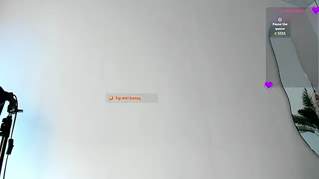 Snapshot of Brittany_cute18 chatting on April 9, 2026, 11:26 am Brittany cute18 online show from April 9, 2026, 11:26 am