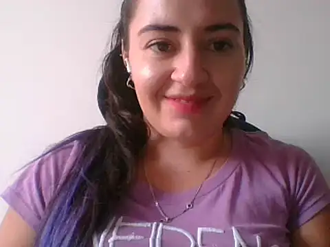 Snapshot of _karlie_kloss_ chatting on February 7, 2025, 9:37 pm karlie kloss online show from February 7, 2025, 9:37 pm