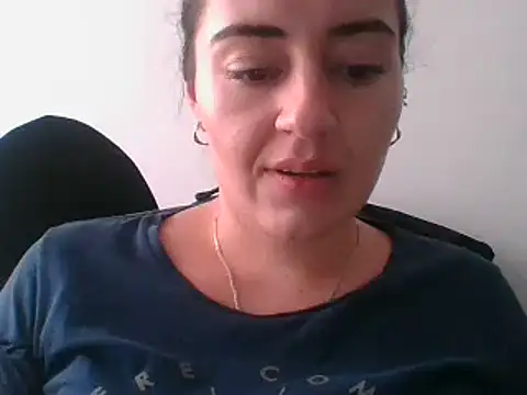 Snapshot of _karlie_kloss_ chatting on February 9, 2025, 9:17 pm karlie kloss online show from February 9, 2025, 9:17 pm