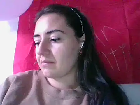 Snapshot of _karlie_kloss_ chatting on February 21, 2025, 10:48 pm karlie kloss online show from February 21, 2025, 10:48 pm