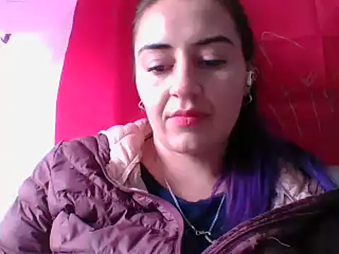 Snapshot of _karlie_kloss_ chatting on February 23, 2025, 6:45 pm karlie kloss online show from February 23, 2025, 6:45 pm