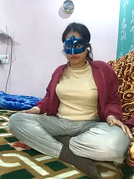 Snapshot of bigtitsqueen chatting on January 29, 2025, 3:37 pm bigtitsqueen online show from January 29, 2025, 3:37 pm
